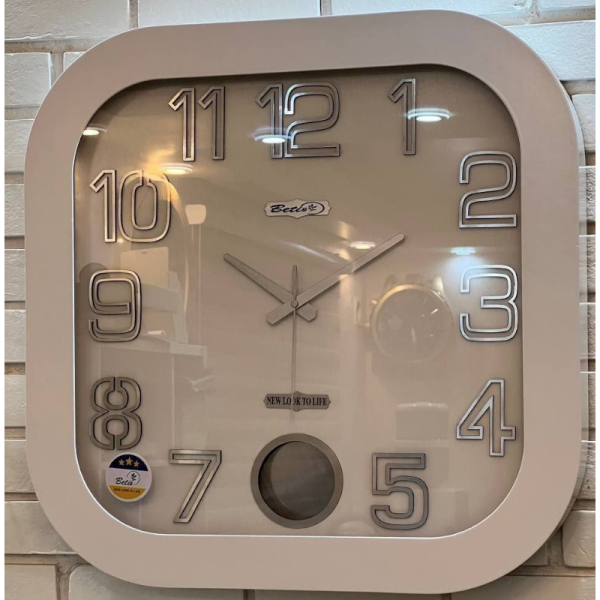 ساعت دیواری پاندول دار چوبی بتیس مدل 5806، ساعت دیواری چهار گوش با متریال تمام چوب، سایز 58 موتور تایوانی با صفحه زیبا و خوانا، دارای اعداد لاتین رنگ سفید