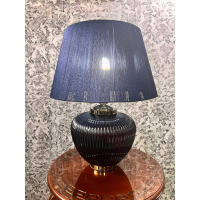 آباژور رومیزی مدرن طرح خمره ای مدل 614، چراغ خواب از متریال فلز و شیشه، طراحی مدرن و ساده و مینیمال، سرپیچ معمولی، رنگ سرمه ای  آباژور رومیزی