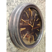 ساعت دیواری ارس مدل 932، ساعت دیواری با متریال پلاستیک ABS و صفحه تمام چوب، دارای اعداد رومی، موتور درجه یک تایوانی ساعت، رنگ طوسی ساعت دیواری مدرن