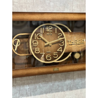 ساعت دیواری آرتا Arta کد 1096، ساعت دیواری چهارگوش چوبی سایز 80x43 سانت با متریال MDF، دارای موتور آرامگرد، ساعت دیواری با اعداد رومی، رنگ قهوه ای  موتور