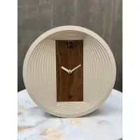 ساعت رومیزی بِتُنی