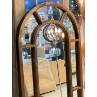 آینه ایستاده تک کشو مدل گنبدی کد 2600، آینه قدی بسیار زیبا با قاب چوبی روسی و دارای یک کشو چوبی، رنگ گردویی دکوراسیون