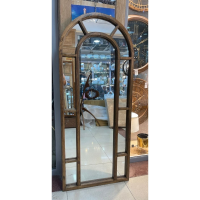 آینه ایستاده تک کشو مدل گنبدی کد 2600، آینه قدی بسیار زیبا با قاب چوبی روسی و دارای یک کشو چوبی، رنگ گردویی جهیزیه