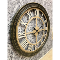ساعت دیواری چوبی وینتج مدل PG80، ساعت دیواری وینتج با طراحی خلاقانه و متریال چوب، دارای اعداد رومی روی بدنه ساعت، رنگ طلایی  ساعت دیواری چوبی