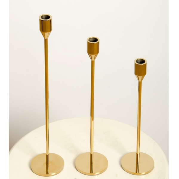 ست شمعدان فلزی استوانه در سه سایز مختلف کد 1004، ست شمعدان فلزی باریک، متریال فلز براق مقاوم و استفاده به عنوان وسیله تزیینی حتی بدون شمع، رنگ طلایی