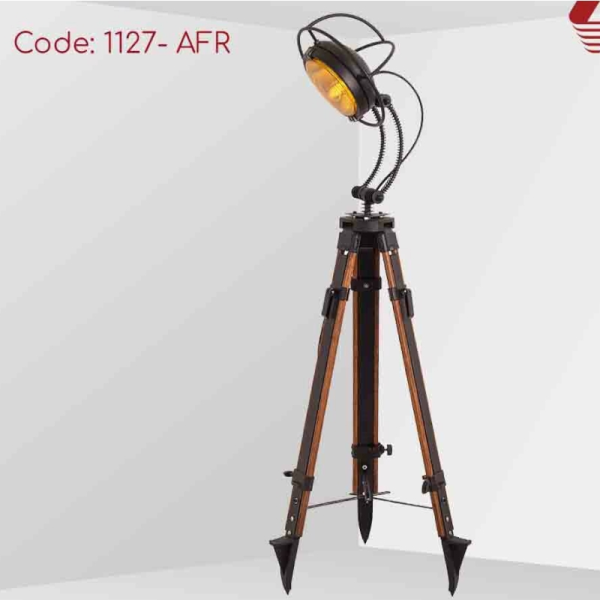 آباژور کنار سالنی مدرن مدل 1127، آباژور ایستاده با پایه چوبی و متریال چوب روس، فوق العاده با کیفیت و قابلیت تنظیم ارتفاع