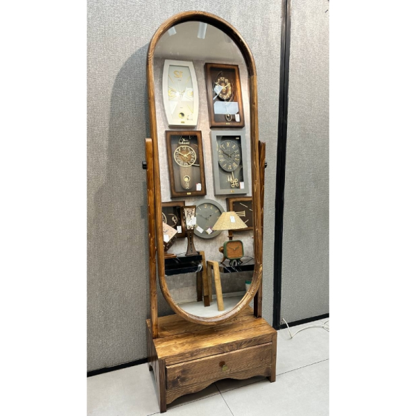آینه ایستاده تک کشو مدل گنبدی کد 3380، آینه قدی بسیار زیبا با قاب چوبی روسی و دارای یک کشو چوبی، رنگ گردویی