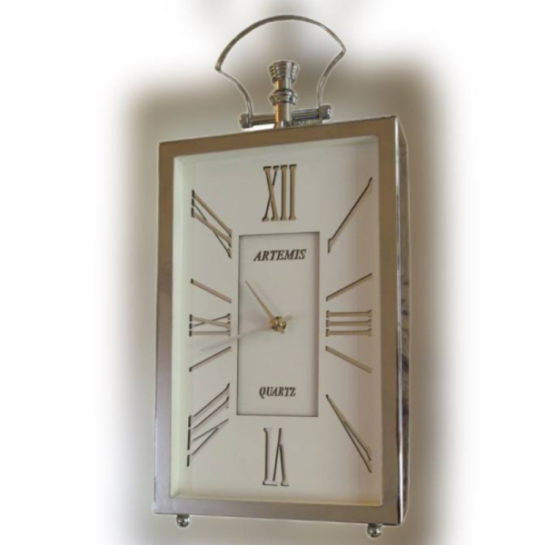 ساعت رومیزی فلزی آرتمیس مدل 2031، ساعت رومیزی خاص و فلزی با صفحه سفید و اعداد رومی، دارای تنوع رنگی، رنگ نقره ای صفحه سفید