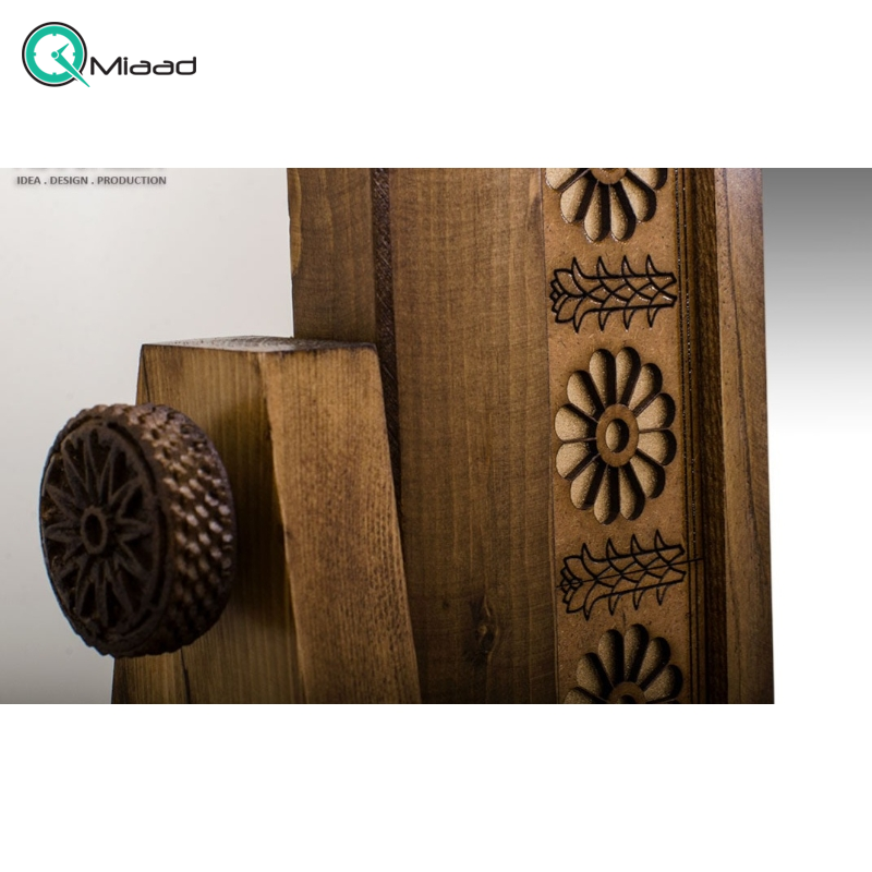 آینه ایستاده چاتمه کشو دار مدل لوتوس کد AY03008، آینه قدی بسیار زیبا با قاب چوبی روسی و دارای یک کشو چوبی، رنگ طلایی جهیزیه