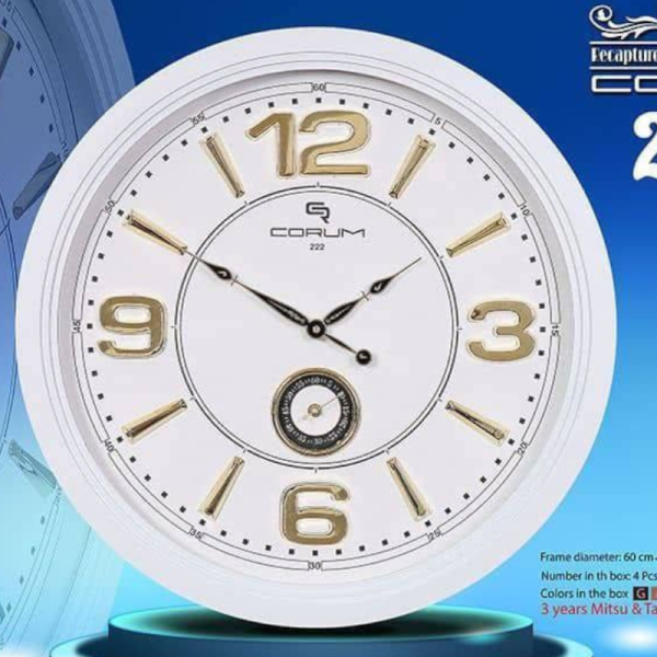 ساعت دیواری کوروم مدل P 222، ساعت دیواری خاص با موتور میتسو آرامگرد درجه 1، صفحه چوبی و اعداد چوبی، سایز 60 سانتی متر، رنگ سفید