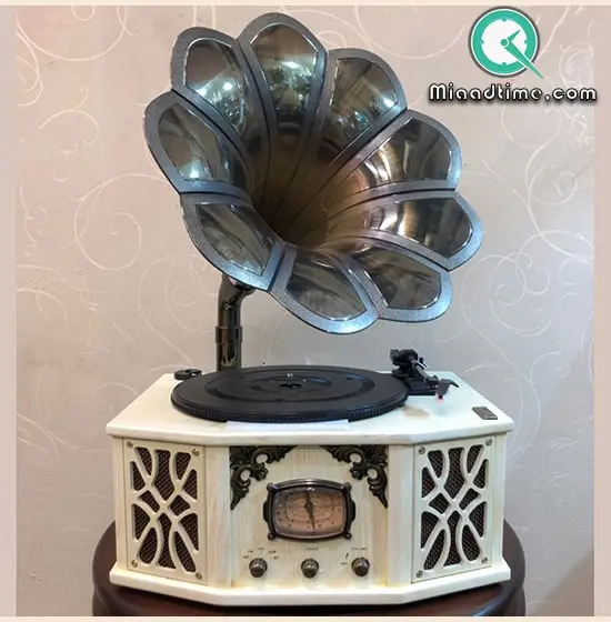 گرامافون رومیزی طرح کلاسیک رنگ کرم مدل 1203 برند JS گرامافون رومیزی طرح کلاسیک رنگ کرم مدل 1203 برند JS