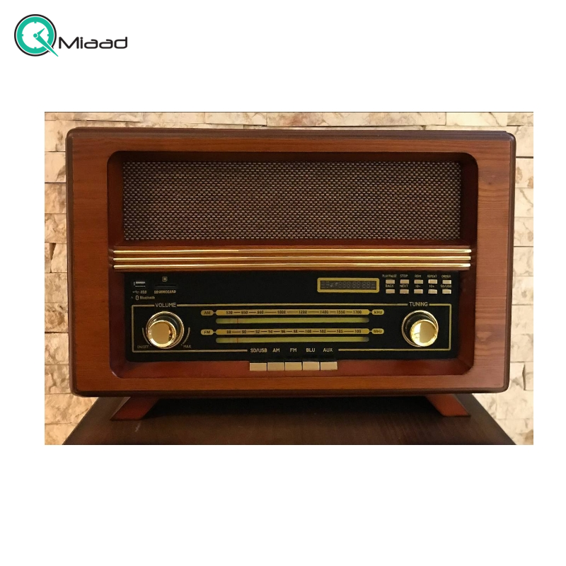 رادیو کلاسیک چوبی بزرگ رنگ قهوه ای روشن