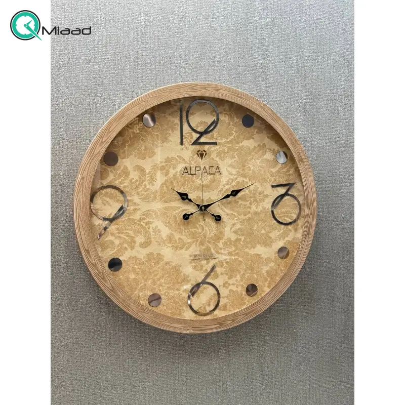 ساعت دیواری آلپاکا مدل 1425، ساعت دیواری مینیمال سایز 60 با متریال طرح چوب راش، دارای موتور روانگرد درجه یک ساعت دیواری بزرگ