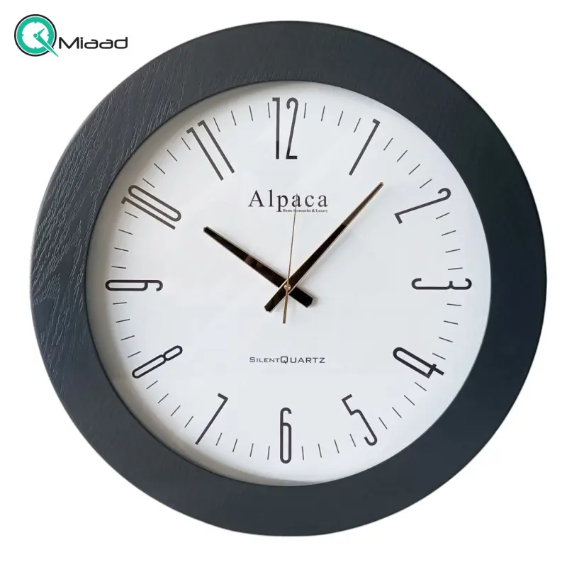 ساعت دیواری چوبی آلپاکا Alpaca، ساعت دیواری گرد سایز 60 و موتور آرامگرد، ساعت دیواری با اعداد لاتین و فونت زیبا ساعت