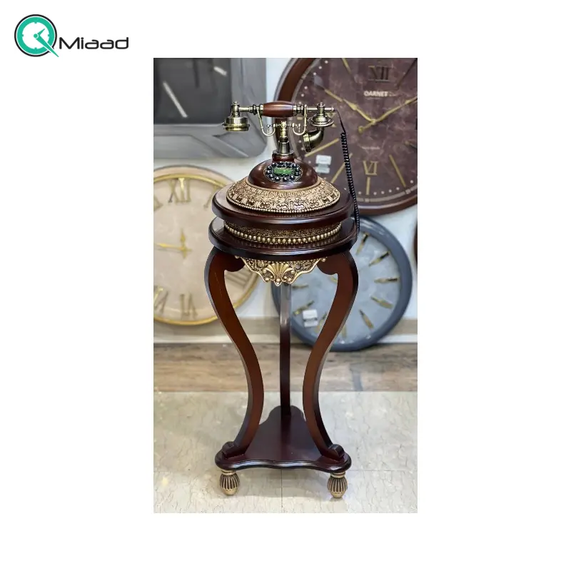 تلفن پایه دار چوبی مدل آنتیک کد 4035، تلفن ایستاده و سلطنتی با بدنه و متریال چوب، دارای کالر آیدی (نمایش اطلاعات تماس گیرنده)، شماره گیر دکمه ای، رنگ قهوه ای تلفن ایستاده