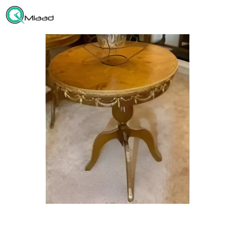 میز خاطره چوبی گرد مدل M205، میز خاطره تمام چوب برنز کوب بسیار شیک و چوبی، فضای رویی برای نگه داری وسایل تزیینی مثل رادیو یا وسایل دیگر خرید میز تلفن گرام