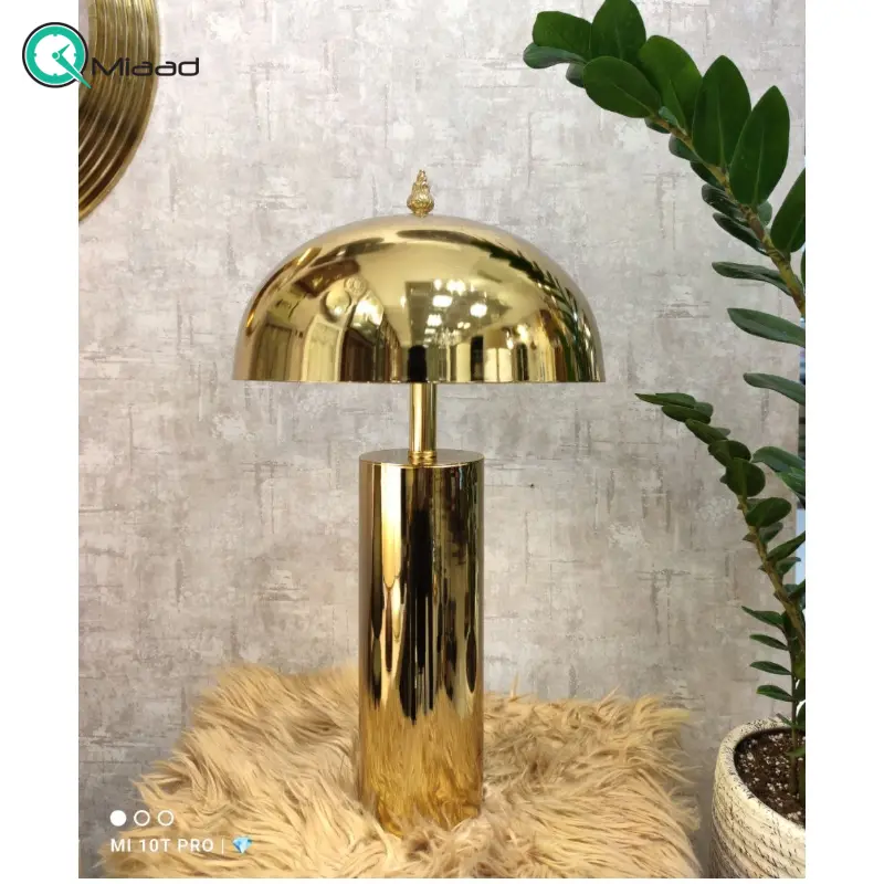 آباژور رومیزی چتری مدل 127، چراغ خواب از متریال استیل رنگ ثابت با طراحی لاکچری و براق، دارای رنگ بندی مختلف، 3 شعله، رنگ طلایی آباژور
