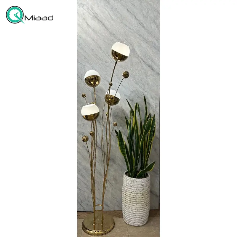 آباژور سالنی مدل 3298، آباژور ایستاده مدرن و ظریف 4 شاخه، ارتفاع 160 سانتی متر، فوق العاده با کیفیت، رنگ طلایی آباژور