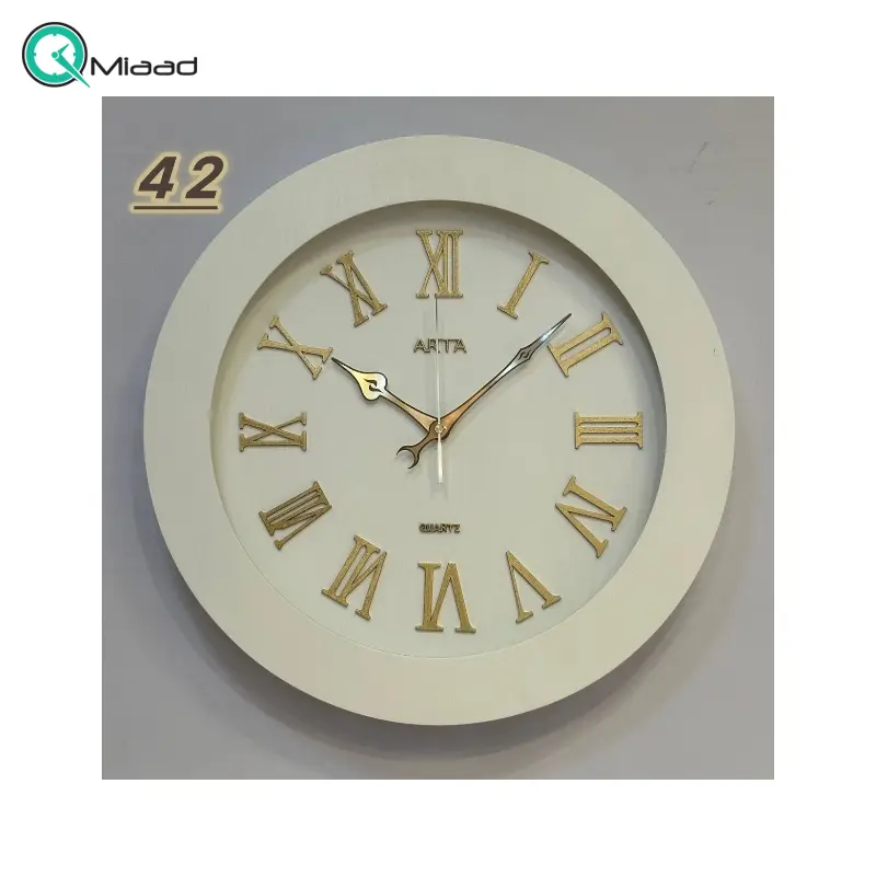 ساعت دیواری آرتا Arta کد 816، ساعت دیواری گرد سایز 45 با اعداد یونانی و رنگ قهوهای، متریال HDF طرح چوب، موتور روانگرد با ضمانت 3 ساله، رنگ سفید ساعت