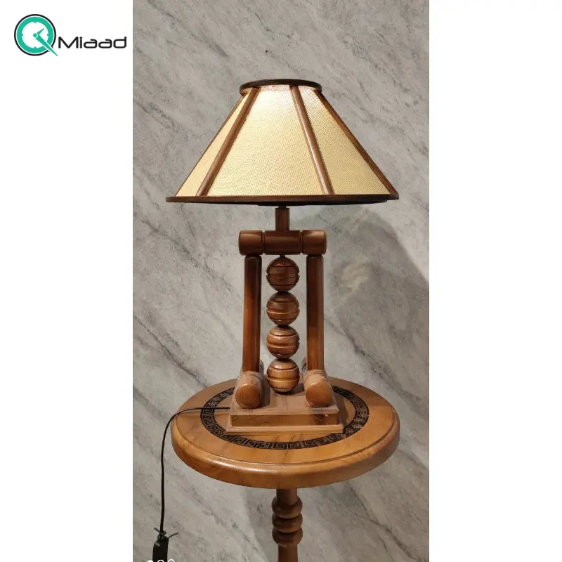آباژور و چراغ خواب کارن مدل 1248، آباژور با پایه چوبی فوق العاده با کیفیت، طرح زیبا شید آباژور