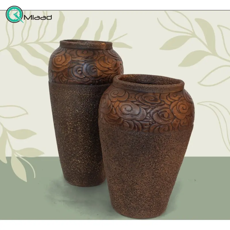 گلدان منبتی در دو سایز GO27218، گلدان تزیینی و دکوری با طراحی ساده و زیبا، رنگ قهوه ای با طرح زیبا منبت کاری شده گلدان