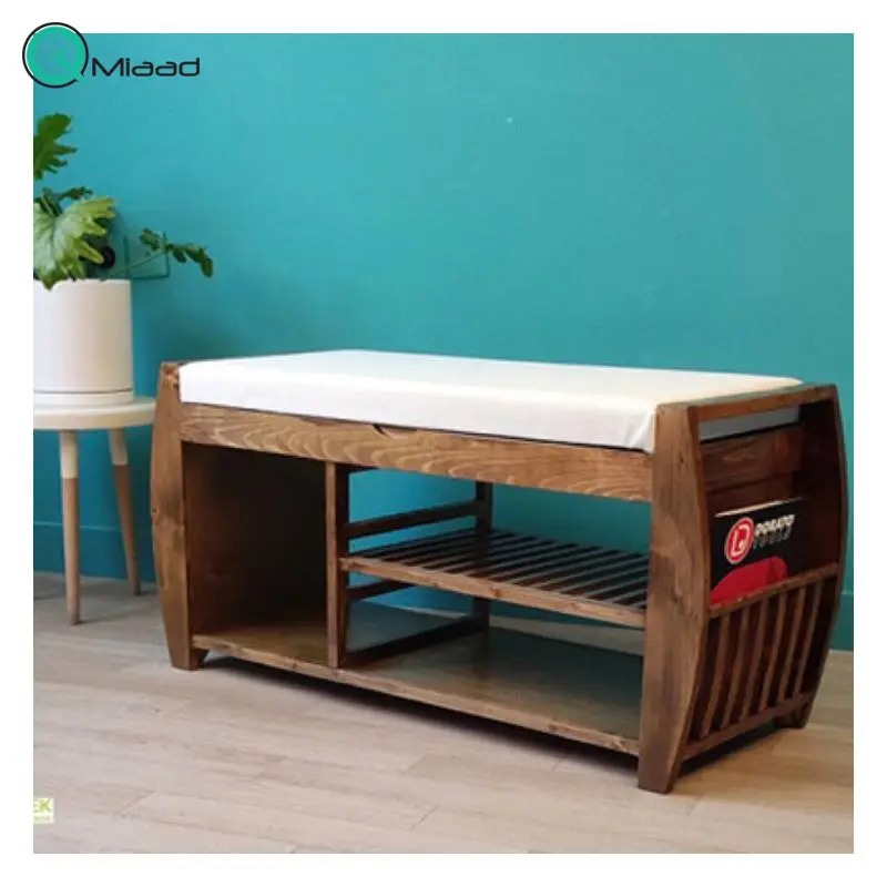 جاکفشی نشیمن هلالی چرم سفید مدل JK20015، نسخه بدون درب جاکفشی با طراحی سنتی، دارای طبقه های برای نگهداری کفش و جزییات مربوطه، نشیمن با رنگ و متریال چرم سفید جاکفشی