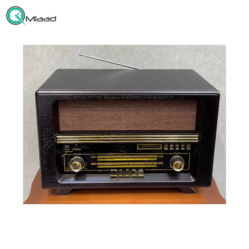 رادیو رومیزی مدل 066، رادیو سایز بزرگ با متریال چوب، دارای قابلیت های CD، mp3، AUX، فلش، رادیو با ظاهر شیک و نوستالژی با قابلیت خروجی صدا، رنگ مشکی رادیو