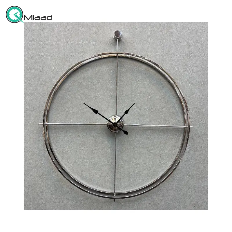 ساعت دیواری فلزی مدل 1280، ساعت دیواری مدرن و ساده فلزی قطر 80 سانت با موتور آرامگرد، رنگ نقره ای ساعت دیواری