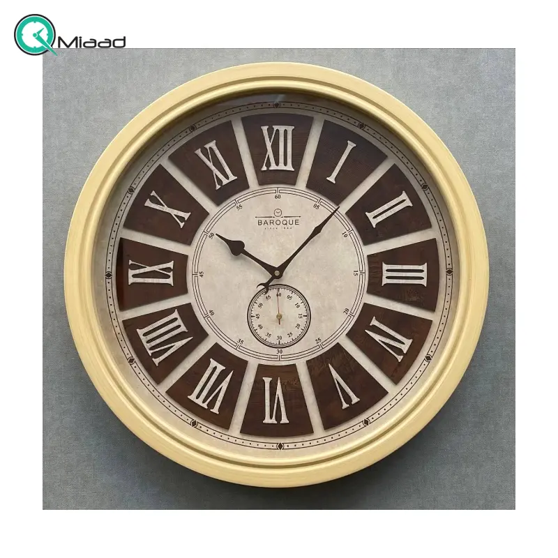 ساعت دیواری باروک مدل 1660 k، ساعت دیواری کلاسیک با تنوع رنگ بندی، جزییات کلاسیک و ساده، موتور ساخت تایوان و ثانیه شمار مستقل، ترکیب رنگ کرم قهوه ای، سایز 60 ساعت
