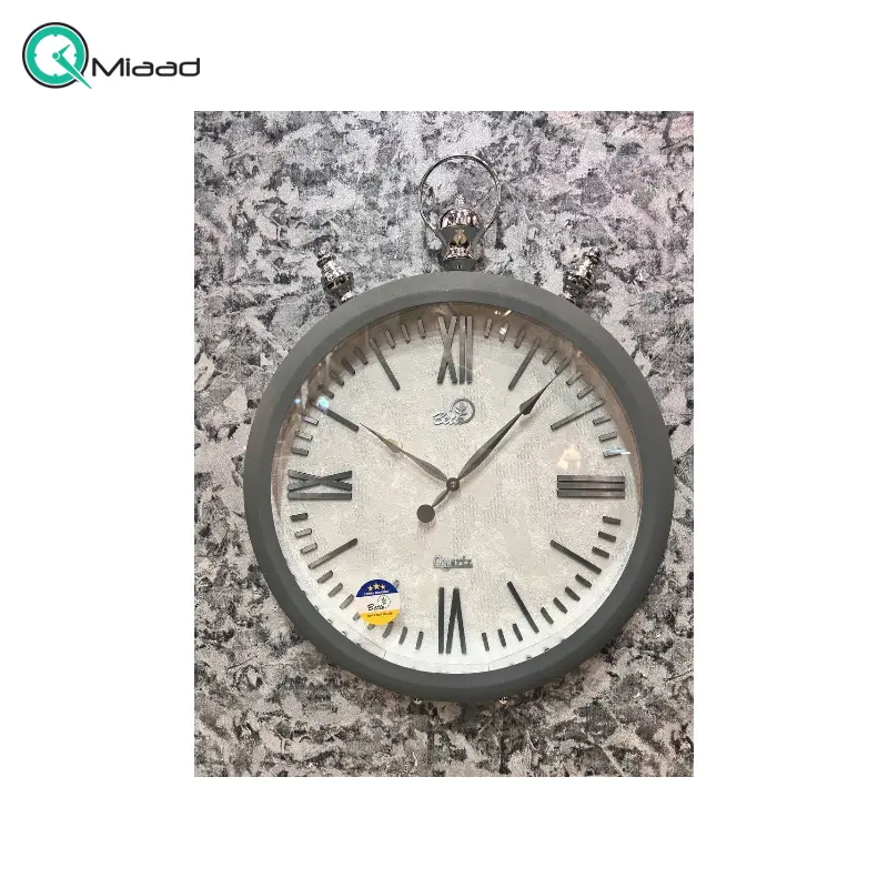 ساعت دیواری فلزی بتیس مدل 5035، ساعت دیواری مدرن و بی نظیر با طراحی ساعت های جیبی، دارای اعداد رومی کلاسیک، رنگ طوسی ساعت دیواری مدرن