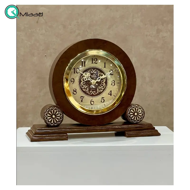ساعت رومیزی چوبی دیاکو مدل R05، ساعت رومیزی با متریال تمام چوب و دو تنوع اعداد رومی و لاتین، طراحی فانتزی و مینیمال، موتور آرامگرد و 2 سال ضمانت، اعداد لاتین ساعت رومیزی