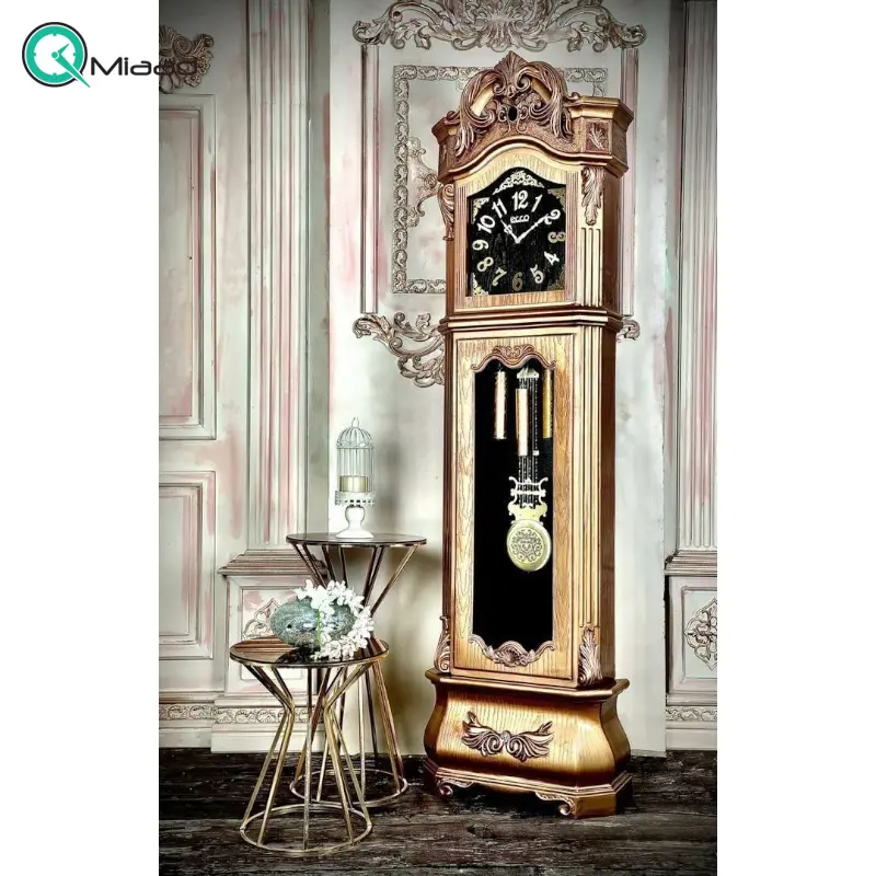 ساعت ایستاده و کنارسالنی اکو مدل 901، ساعت بسیار زیبا طرح کلاسیک با متریال پلاستیک، دارای پاندول بزرگ، رنگ طلایی ساعت کنارسالنی
