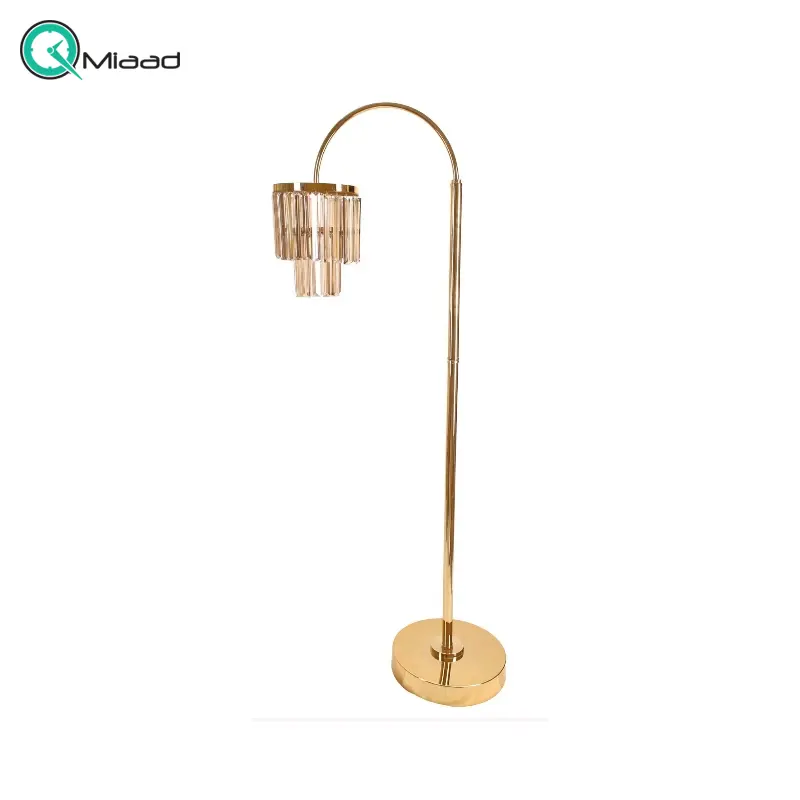 آباژور سالنی مدل 178، آباژور ایستاده با پایه آهنی، دارای 1 سرپیچ و 40 عدد آویز، همچنین قابل سفارش در دو مدل آویز دار و بدون آویز، آبکاری فورتیک بدنه، دارای تنوع رنگ بندی، رنگ طلایی آباژور