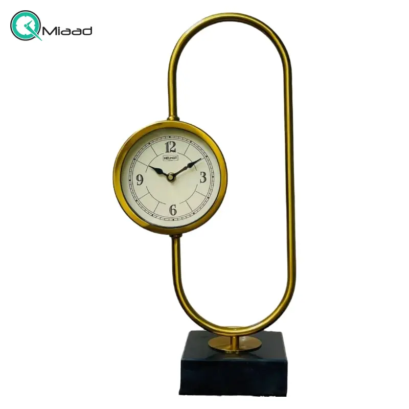 ساعت رومیزی هلموت، ساعت رومیزی با متریال ترکیبی سنگ و فلز، ساعت رومیزی مدرن با موتور آرامگرد، رنگ طلایی با صفحه کرم، مدل 1018 ساعت رومیزی