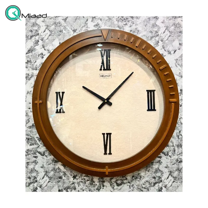 ساعت دیواری هلموت کد 60133، ساعت دیواری کلاسیک با طراحی مینیمال، صفحه و اعداد چوبی، سایز 60 سانت ساعت
