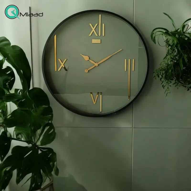 ساعت دیواری هلموت کد 8081، ساعت دیواری مدرن با طراحی مینیمال با زه فلزی رنگ استاتیک، سایز 80 سانتی متر، موتور میتسو با 5 سال ضمانت هلموت ساعت