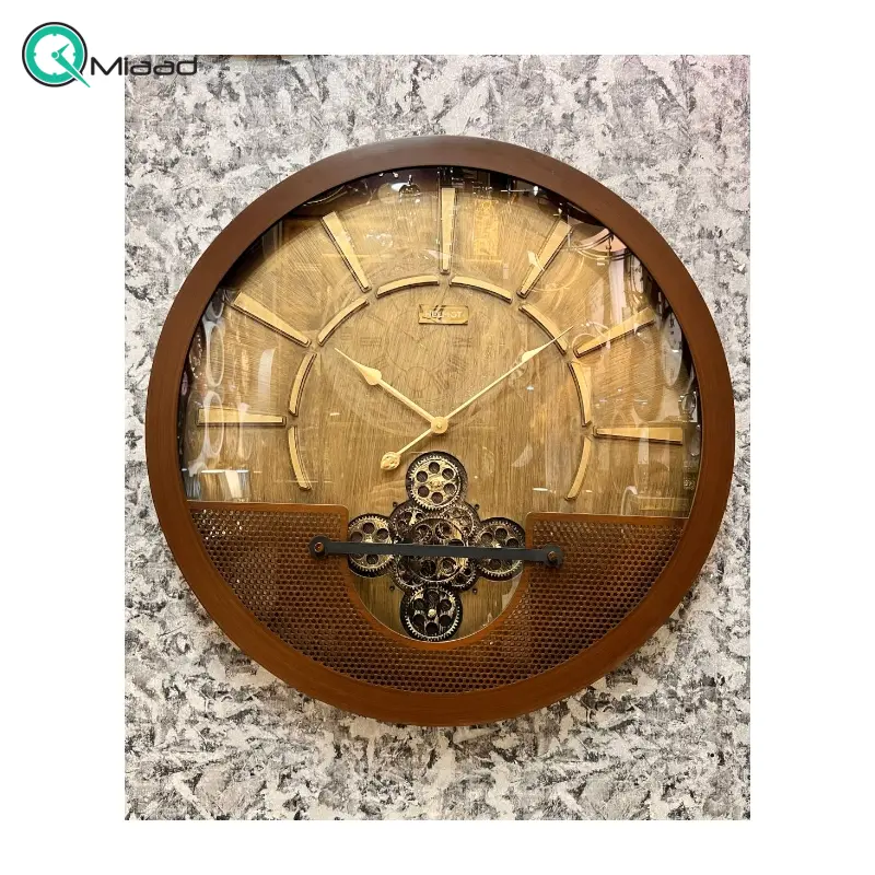 ساعت دیواری هلموت کد 80138، ساعت دیواری با متریال چوبی بدنه، دارای موتور چرخ دنده دار متحرک، بسته بندی یونولیت و کارتن حین ارسال، سایز 80، موتور میتسو  ساعت