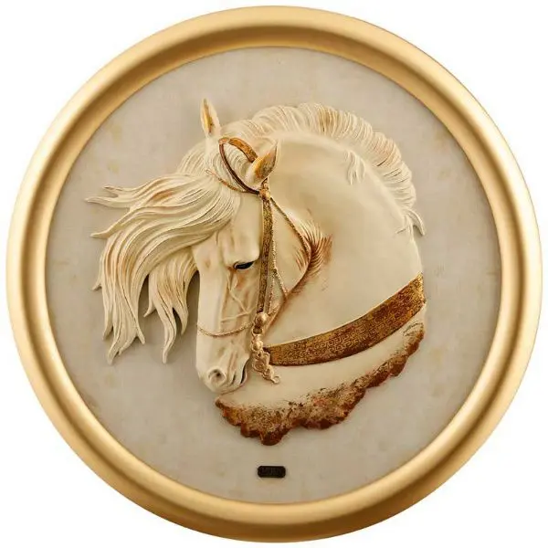 تابلو نقش برجسته لوتوس طرح اسب، تابلو شیک و مدرن سایز 65، نقشه برجسته دست ساز از جنس پلیرزین، قاب و فریم تشکیل شده از مواد چوبی و سنگی| مدل 3008 سفیدطلایی تابلو چوبی