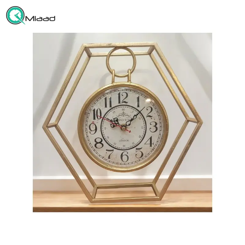 ساعت رومیزی فلزی هلموت، ساعت رومیزی منحنی استیل نقره ای، ساعت رومیزی مدرن با موتور آرامگرد، رنگ طلایی با صفحه مولتی پایه چوب، سایز 18x26 ساعت رومیزی