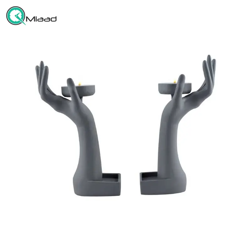 جا شمعی مدل MELLISSA کد PH-70014، جا شمعی بسیار زیبا و متفاوت، طراحی شده از متریال پلی رزین، رنگ طوسی مجسمه