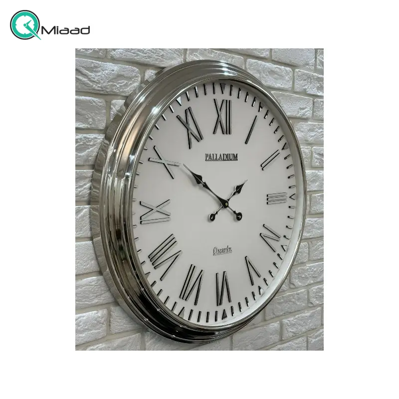 ساعت دیواری فلزی پالادیوم مدل 503، ساعت دیواری سایز 70 با فونت ساده و خوانا اعداد رومی، ساعت دیواری شیک و متفاوت آبکاری شده با فریم فلزی، رنگ سیلور سفید ساعت دیواری
