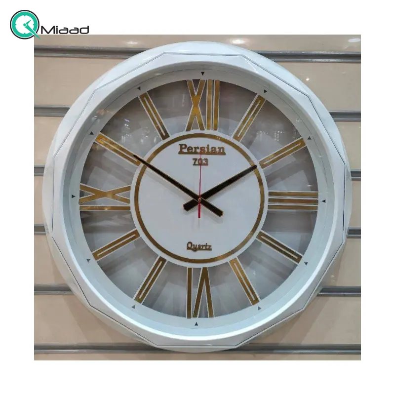 ساعت دیواری پرشین مدل 703، ساعت دیواری طرح چوب با تنوع رنگی و متریال پلاستیک، دارای موتور روانگرد و اعداد برجسته آبکاری شده رومی، سایز 60، رنگ سفید ساعت سیکو
