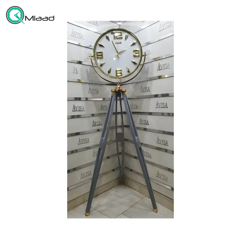ساعت ایستاده پرنس مدل 502، ساعت ایستاده با سه پایه مخصوص، ارتفاع 170 سانتی متر،دارای اعداد برجسته آبکاری شده لاتین، متریال چوب، موتور آرامگرد تایوانی، رنگ طوسی ساعت ایستاده