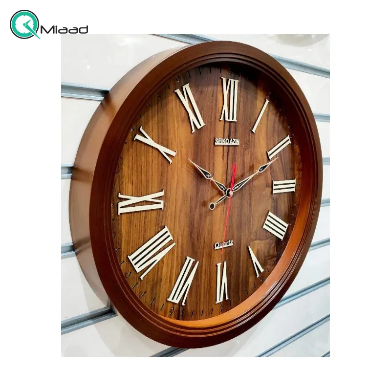 ساعت دیواری سیکو آذین مدل 220، ساعت دیواری شماره مولتی، دارای موتور روانگرد و اعداد برجسته آبکاری شده رومی و تنوع رنگی، سایز 55، رنگ قهوه ای نقره ای ساعت سیکو