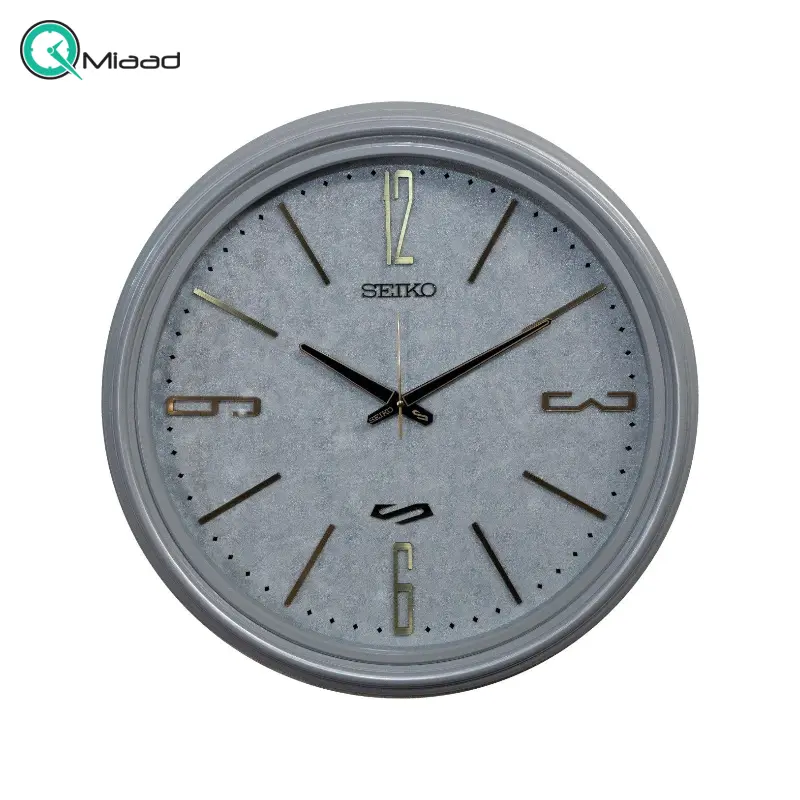ساعت دیواری سیکو مدل S55، ساعت دیواری با پلاستیک طرح چوب و صفحه شاین دار ترک، سایز 55، دارای موتور روانگرد و اعداد برجسته آبکاری شده لاتین و تنوع رنگی، رنگ طوسی ساعت سیکو