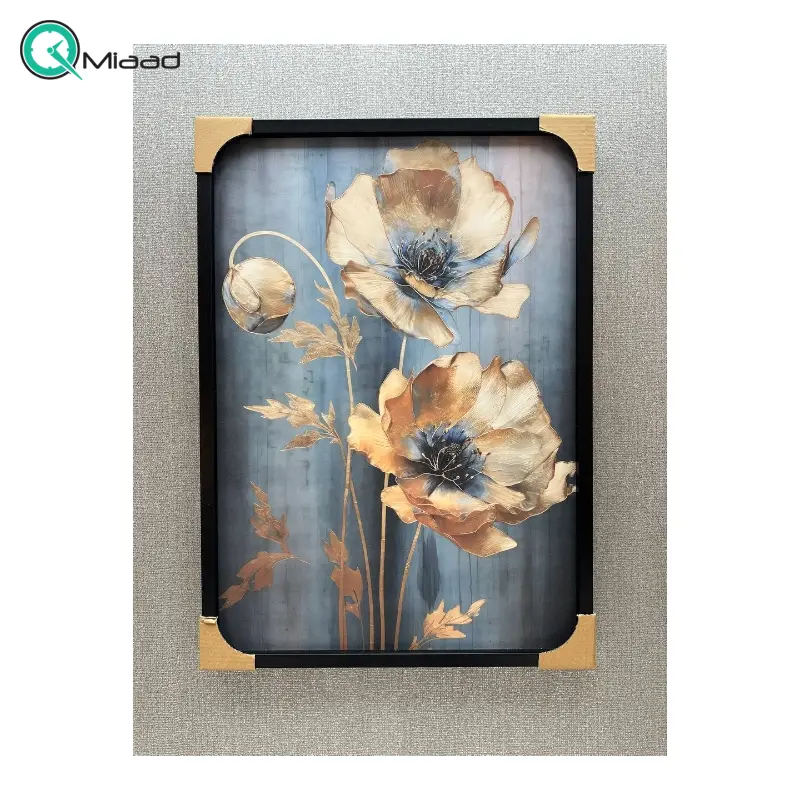 تابلو دکوراتیو شاین کد 1495، جدیدترین مدل تابلو با بالاترین کیفیت چاپ، متریال پی وی سی قاب، تابلو هنری با کیفیت فوق العاده و قابل شستشو، طرح گل طلایی رنگ تابلو