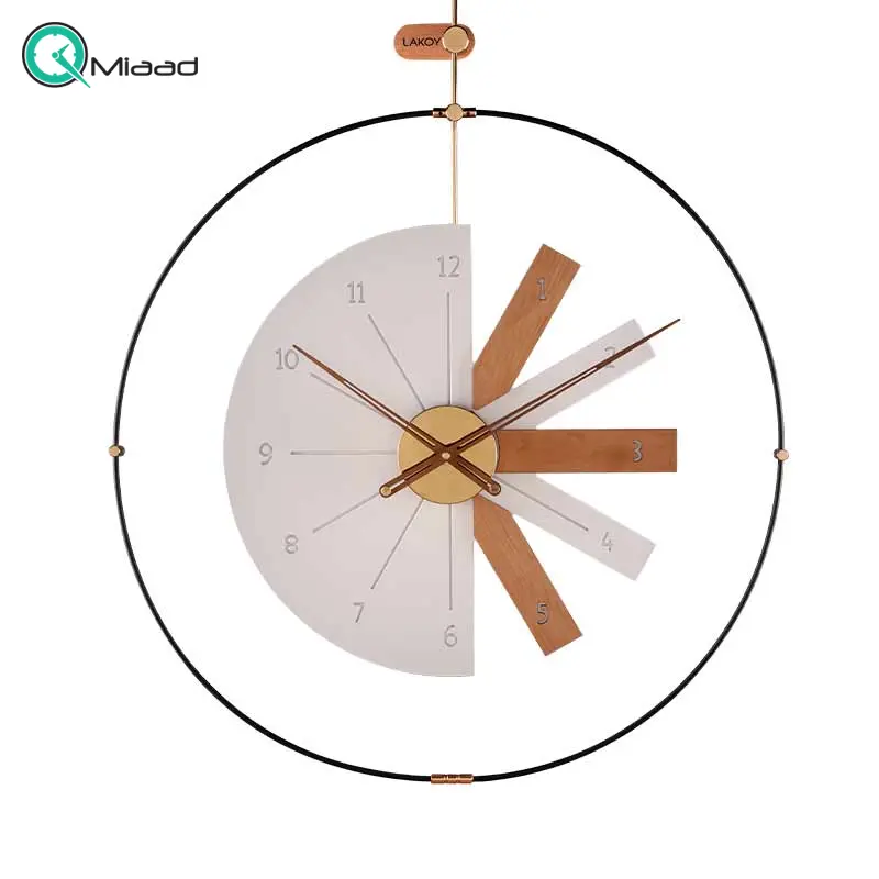 ساعت دیواری مدرن لاکوی کد WMC-15013، ساعت دیواری لاکوی با متریال با کیفیت و با دوام، طراحی مینیمال، دارای موتور آرامگرد و 5 سال گارانتی، رنگ سفید ساعت دیواری