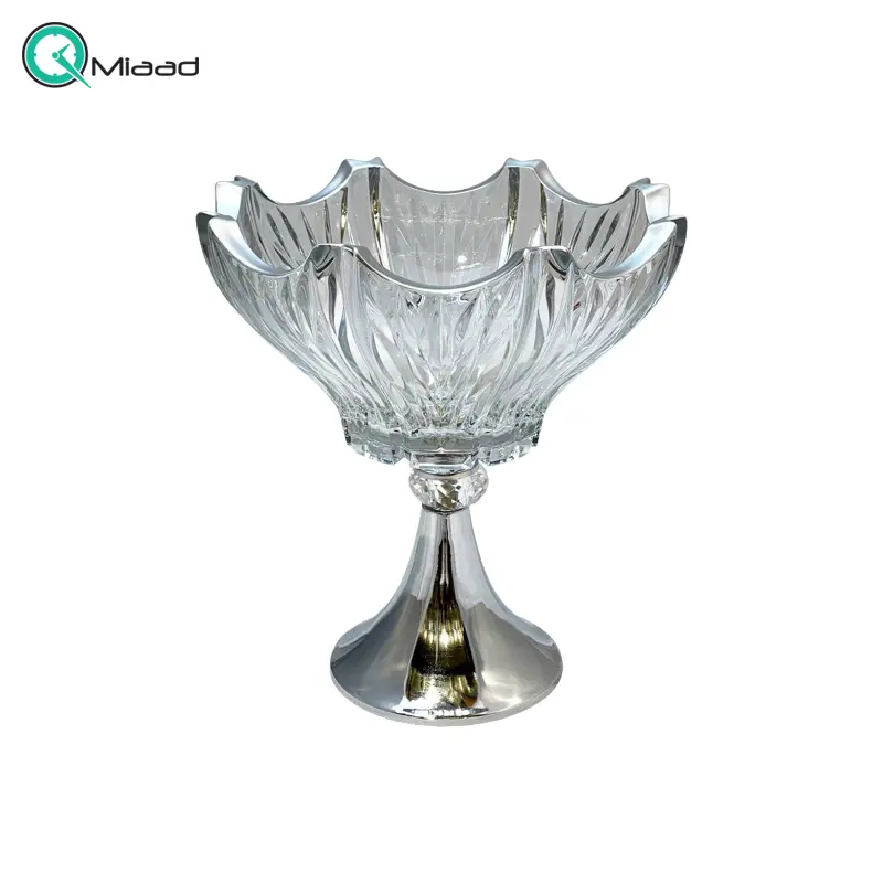 ظرف پذیرایی آجیل خوری الیزه، آجیل خوری کریستالی با پایه کوئیز نقره لب نقره، آجیل خوری پایه دار شیک کد 144 آجیل خوری