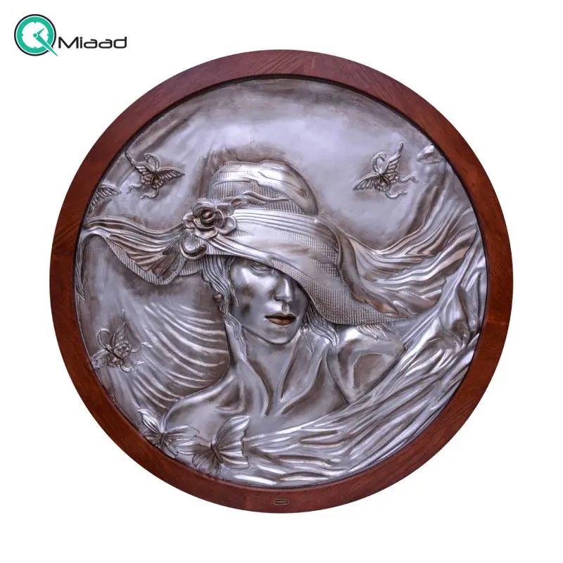 تابلو نقش برجسته شوبرت مدل 4309، تابلو دکوری شیک و زیبا سایز 100، نقشه برجسته دست ساز از جنس پلیرزین مناسب اتاق نشیمن و سالن پذیرایی، رنگ قهوه ای قاب تابلو چوبی