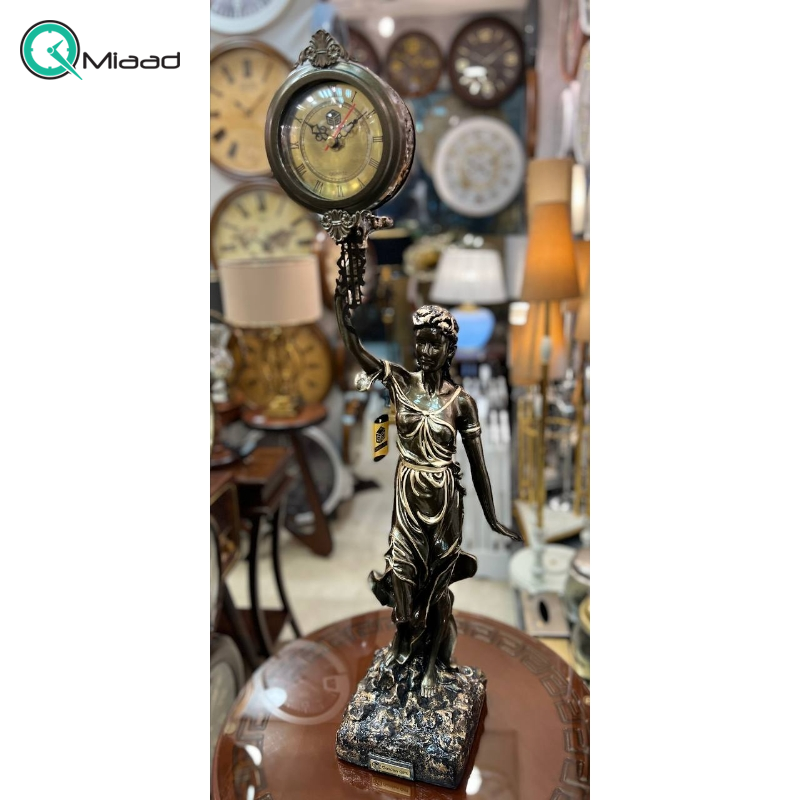 مجسمه ساعتی برند کد 1403، سایز 86x17 سانتی متر، دارای ساعتی کوچک برای نمایش و اطلاع از زمان  دکوراسیون